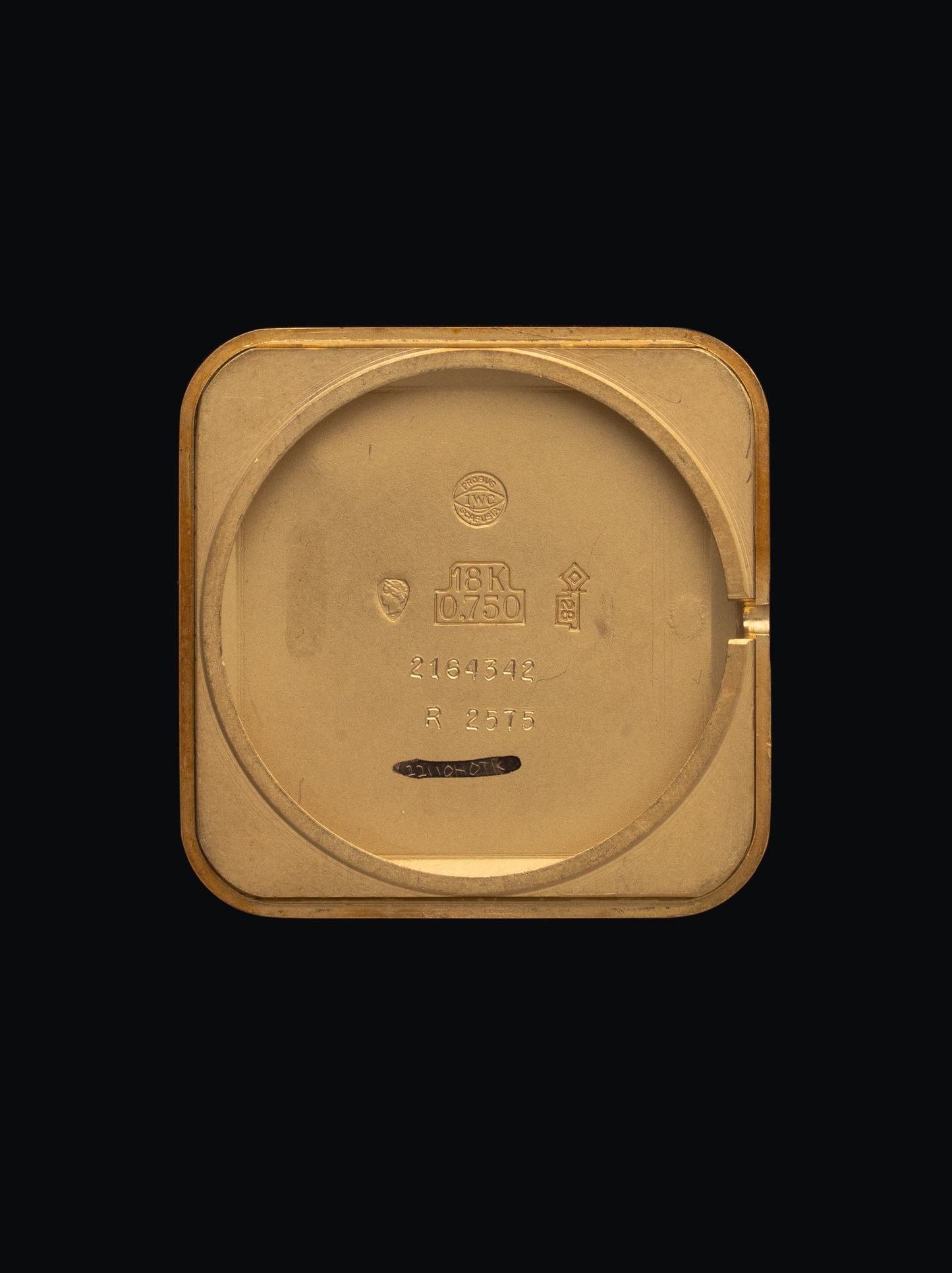 IWC Square Case Ref. 2575 – 18K Yellow Gold