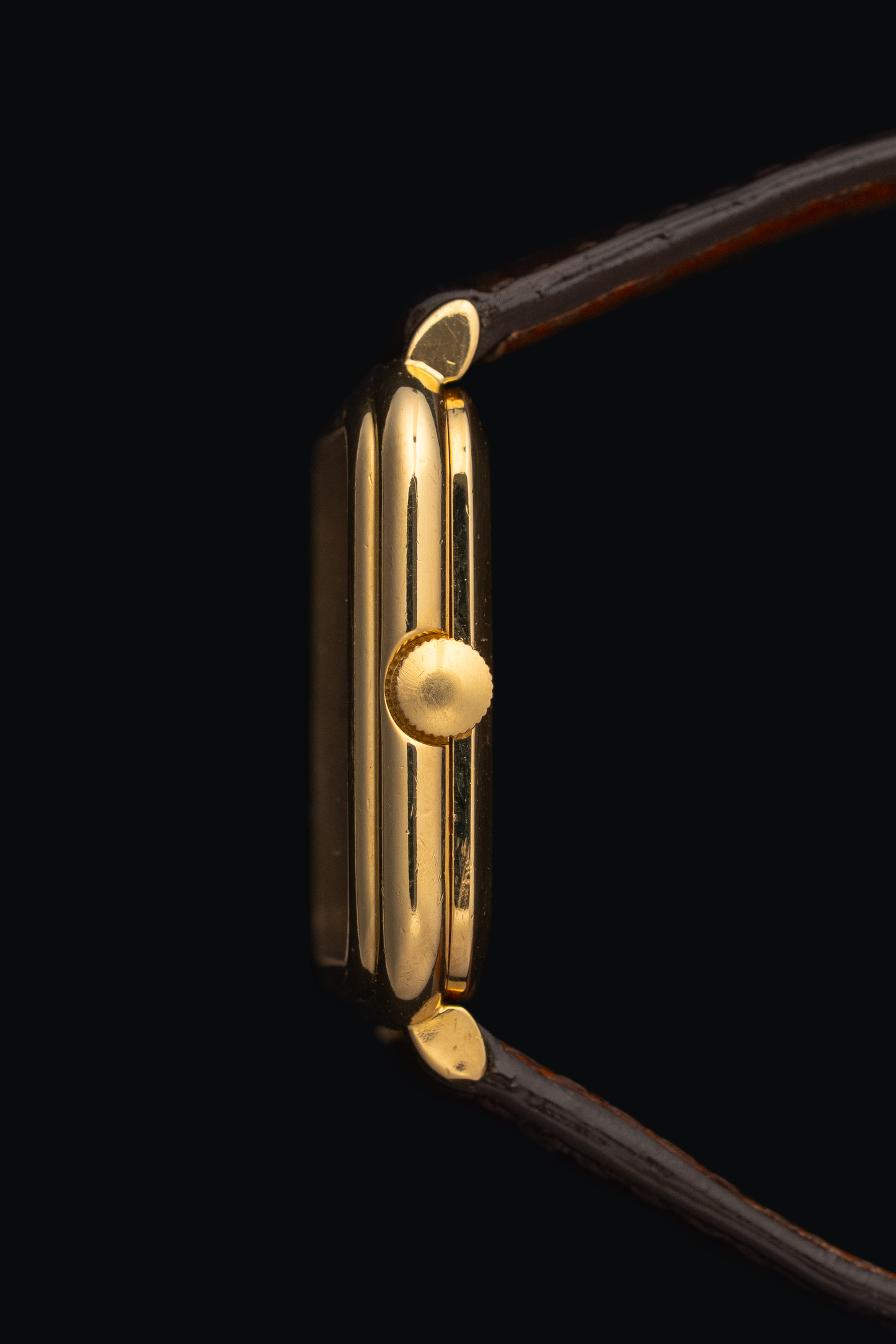 IWC Square Case Ref. 2575 – 18K Yellow Gold