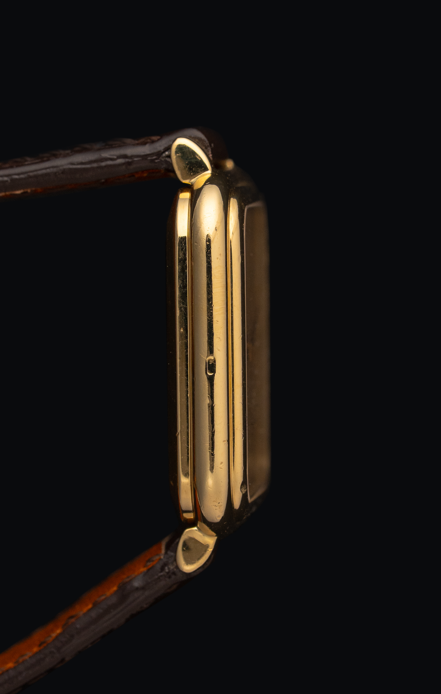 IWC Square Case Ref. 2575 – 18K Yellow Gold